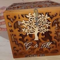 Box Porta Buste In Legno Traforato