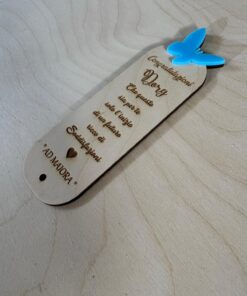 Alternative view of Segnalibro con farfallina personalizzato in legno